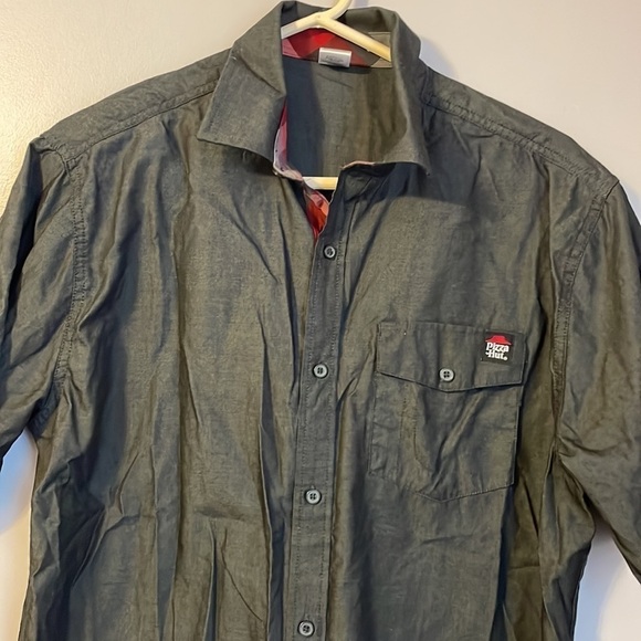 Pizza Hut Employee Gray Button Up Work Shirt size M - Picture 3 of 11